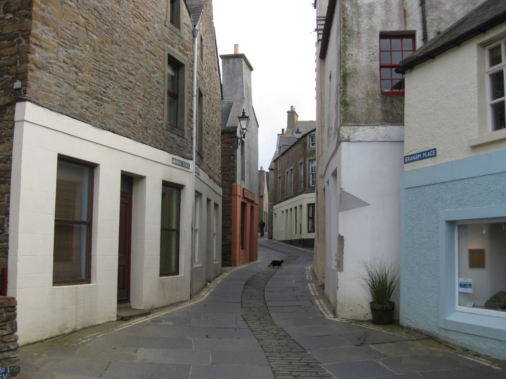 And the streets are narrow - this one carrys 2 way traffic - really.