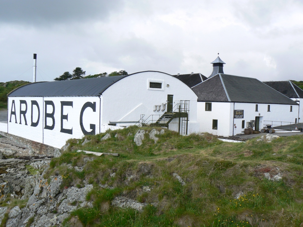 Ardbeg 10 year old was my favorite discovery of the tastings.