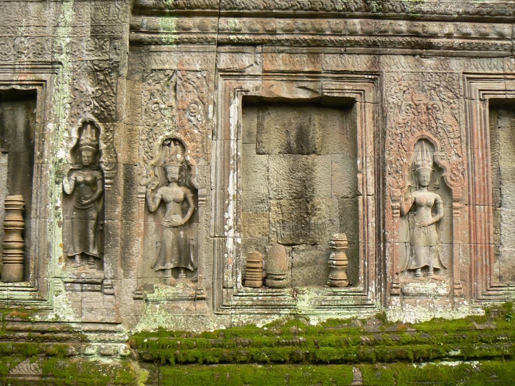 Note the gap where a buddha used to be. Over the years the temples switched from Buddhist to Hindu and back. During Hindu periods buddha figures were removed of altered to become Hindu gods.