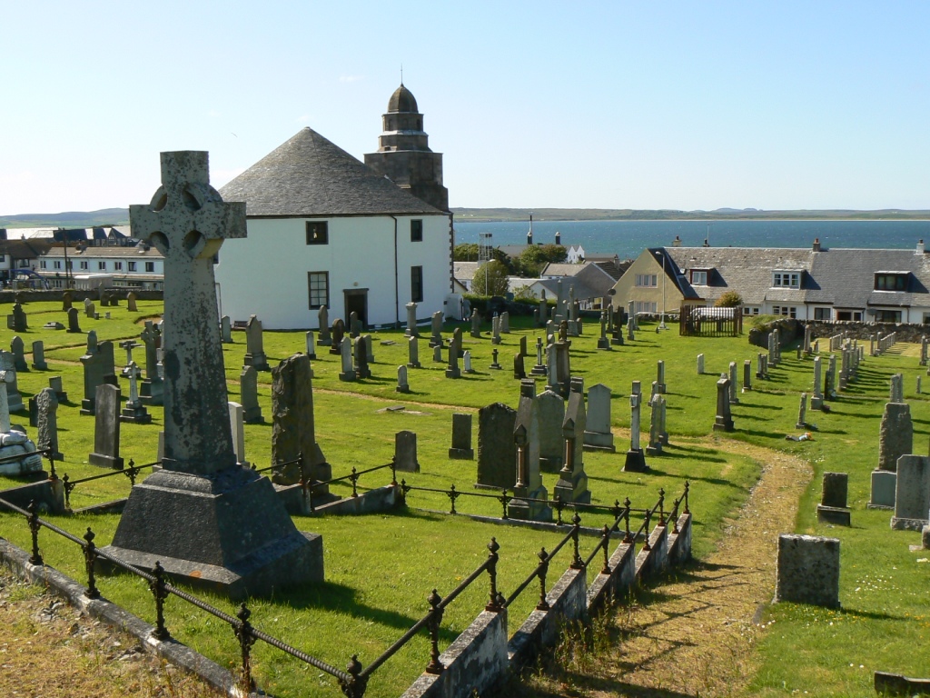 The round church in Bowmore has no corners in which the devil can hide