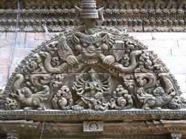 Kathmandu kumari temple detail.JPG (412436 bytes)